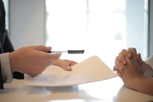 Por que os Bancos Fazem Acordo
